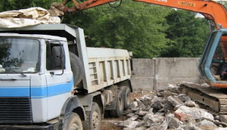 Вывоз строительного мусора с участка в Волгодонске недорого от 1524 руб. | 2Землекопа-Вгн